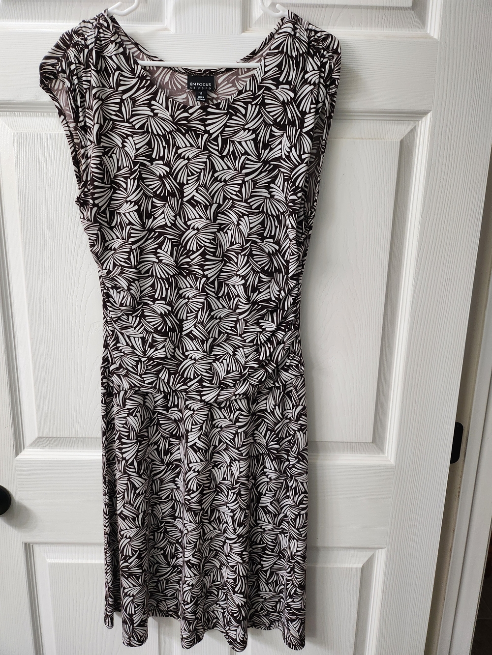 Enfocus Studio Brown and White Leaf-Print Midi Dress